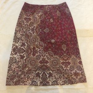 Banana Republic Pencil skirt 100% Silk size 2